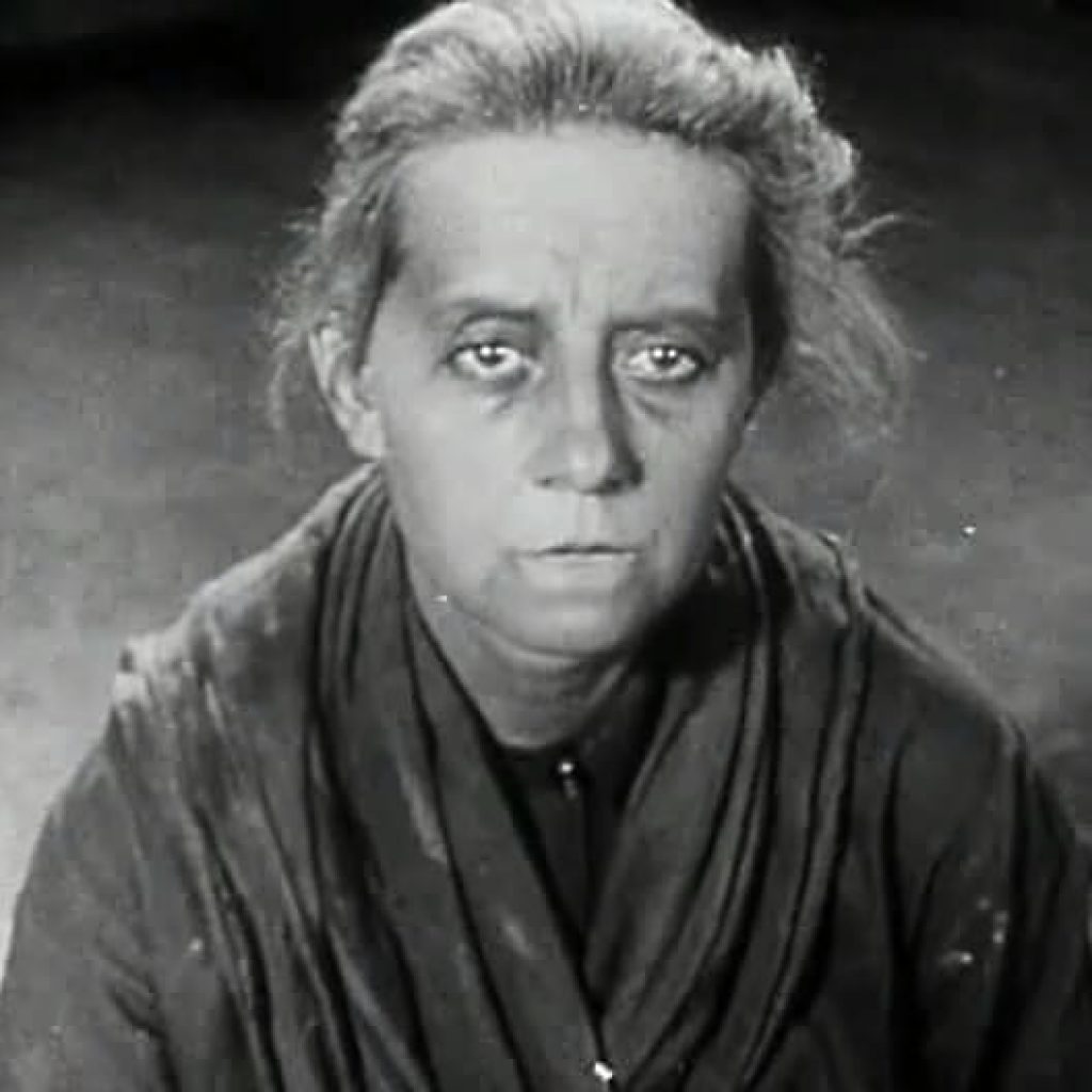 Персонаж горького мать. Пудовкин мать 1926.